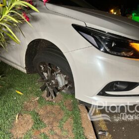 Câmera de segurança registra motorista avançando preferencial e causando acidente em Maringá Foto 7 Fotos de Câmera de segurança registra motorista avançando preferencial e causando acidente em Maringá