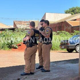 Homem é socorrido em estado grave após ser atingido por vários tiros em Sarandi Foto 1 Fotos de Homem é socorrido em estado grave após ser atingido por vários tiros em Sarandi