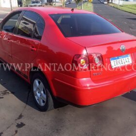 Flagrante - Motociclista sofre ferimentos graves após batida contra carro em Maringá Foto 5 Fotos de Flagrante - Motociclista sofre ferimentos graves após batida contra carro em Maringá