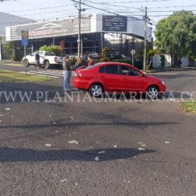 Flagrante - Motociclista sofre ferimentos graves após batida contra carro em Maringá Foto 7 Fotos de Flagrante - Motociclista sofre ferimentos graves após batida contra carro em Maringá