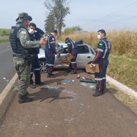 Condutor é ejetado e morre durante capotamento em Maringá Foto 2 Fotos de Condutor é ejetado e morre durante capotamento em Maringá