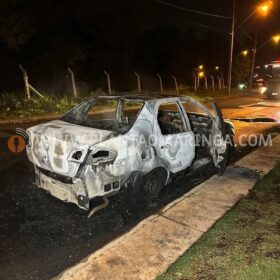 Homem obrigado a se ajoelhar e é executado com 30 tiros na frente do filho de 9 anos, em Maringá Foto 15 Fotos de Homem obrigado a se ajoelhar e é executado com 30 tiros na frente do filho de 9 anos, em Maringá
