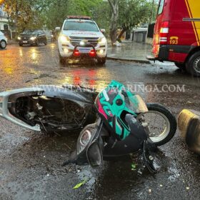 Moça é intubada após grave acidente de trânsito em Maringá Foto 8 Fotos de Moça é intubada após grave acidente de trânsito em Maringá