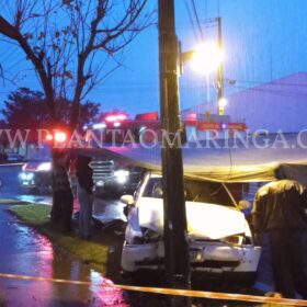 Pai e filha ficam feridos após batida entre moto e carro, em Maringá Foto 12 Fotos de Pai e filha ficam feridos após batida entre moto e carro, em Maringá