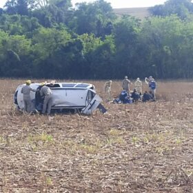 Professora que morava em Maringá morre após ser arremessada de carro que capotou Foto 4 Fotos de Professora que morava em Maringá morre após ser arremessada de carro que capotou