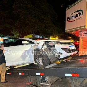 Quadrilha tenta fazer 'arrastão' para roubar veículos em viaduto de Maringá Foto 5 Fotos de Quadrilha tenta fazer 'arrastão' para roubar veículos em viaduto de Maringá