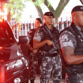Dezessete pessoas são presas durante operação policial em Maringá e região Foto 7 Fotos de Dezessete pessoas são presas durante operação policial em Maringá e região