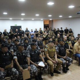 Dezessete pessoas são presas durante operação policial em Maringá e região Foto 5 Fotos de Dezessete pessoas são presas durante operação policial em Maringá e região