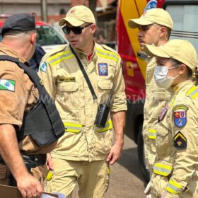 Homem condenado por estupro é baleado após atacar policiais com faca em Sarandi Foto 2 Fotos de Homem condenado por estupro é baleado após atacar policiais com faca em Sarandi