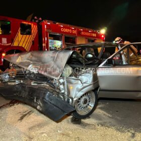 Homem fica preso nas ferragens após acidente em Maringá Foto 11 Fotos de Homem fica preso nas ferragens após acidente em Maringá