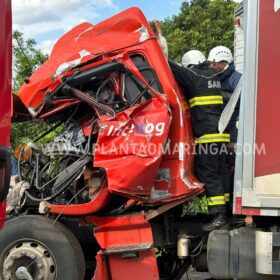 Motorista morre após grave acidente na BR-376 em Marialva Foto 3 Fotos de Motorista morre após grave acidente na BR-376 em Marialva