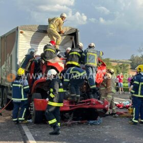 Motorista morre após grave acidente na BR-376 em Marialva Foto 13 Fotos de Motorista morre após grave acidente na BR-376 em Marialva