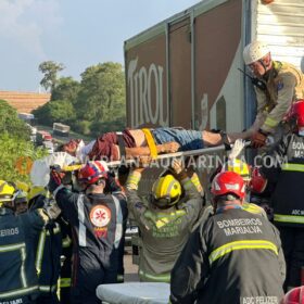 Motorista morre após grave acidente na BR-376 em Marialva Foto 10 Fotos de Motorista morre após grave acidente na BR-376 em Marialva