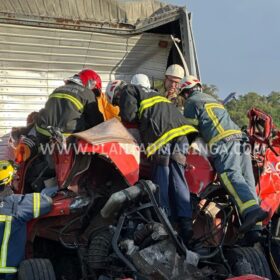 Motorista morre após grave acidente na BR-376 em Marialva Foto 17 Fotos de Motorista morre após grave acidente na BR-376 em Marialva