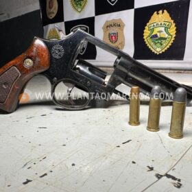 Trio é detido com carro roubado e portando arma de fogo em Maringá Foto 5 Fotos de Trio é detido com carro roubado e portando arma de fogo em Maringá