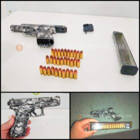 Polícia Militar prende homem em tabacaria e apreende pistola com mira a laser e kit rajada em Maringá Foto 8 Fotos de Polícia Militar prende homem em tabacaria e apreende pistola com mira a laser e kit rajada em Maringá
