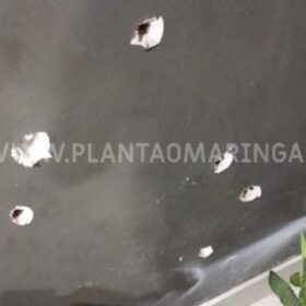 Jovem é socorrido após ser atingido por 8 tiros em lanchonete Foto 5 Fotos de Jovem é socorrido após ser atingido por 8 tiros em lanchonete