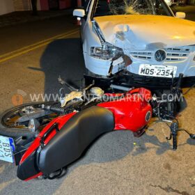 Motorista invade a contramão, bate em motociclista em Maringá Foto 3 Fotos de Motorista invade a contramão, bate em motociclista em Maringá