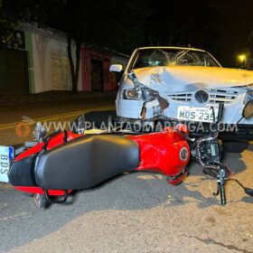 Motorista invade a contramão, bate em motociclista em Maringá Foto 1 Fotos de Motorista invade a contramão, bate em motociclista em Maringá