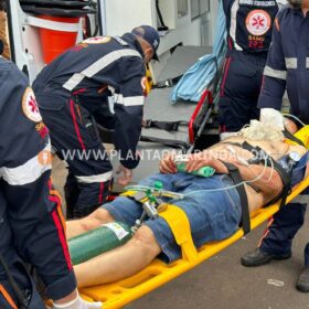 Mulher é atacada e ferida com 7 facadas pelo ex-companheiro em Sarandi; Homem tentou suicídio Foto 23 Fotos de Mulher é atacada e ferida com 7 facadas pelo ex-companheiro em Sarandi; Homem tentou suicídio