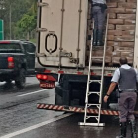 Polícia Federal e Receita Federal realiza operação em Maringá Foto 4 Fotos de Polícia Federal e Receita Federal realiza operação em Maringá