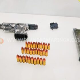 Polícia Militar prende homem em tabacaria e apreende pistola com mira a laser e kit rajada em Maringá Foto 4 Fotos de Polícia Militar prende homem em tabacaria e apreende pistola com mira a laser e kit rajada em Maringá