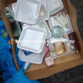 Polícia prende três por venda de perfumes falsificados em Maringá Foto 3 Fotos de Polícia prende três por venda de perfumes falsificados em Maringá