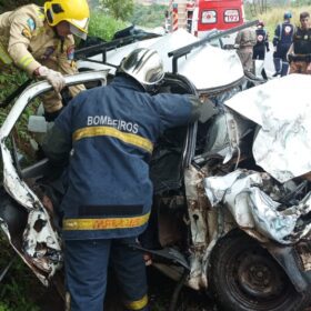 Quatro pessoas morreram em um grave acidente na PR-466 Foto 5 Fotos de Quatro pessoas morreram em um grave acidente na PR-466