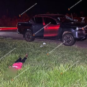 Suspeito de integrar quadrilha especializada em roubo de Hilux morre após troca de tiros com a Rocam de Maringá Foto 4 Fotos de Suspeito de integrar quadrilha especializada em roubo de Hilux morre após troca de tiros com a Rocam de Maringá