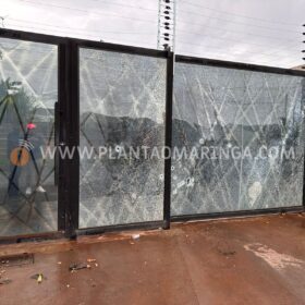 Casa onde estavam duas crianças é atingida por 15 tiros em Sarandi Foto 1 Fotos de Casa onde estavam duas crianças é atingida por 15 tiros em Sarandi
