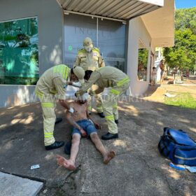 Duas pessoas são esfaqueadas e autor é preso em flagrante em Maringá Foto 4 Fotos de Duas pessoas são esfaqueadas e autor é preso em flagrante em Maringá