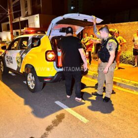 Câmera registra homem sendo atropelado e prensado contra muro após discussão em Maringá Foto 13 Fotos de Câmera registra homem sendo atropelado e prensado contra muro após discussão em Maringá