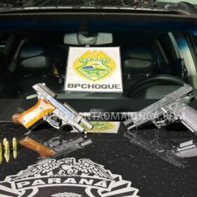 Homem é encaminhado para Delegacia de Maringá após ser flagrado com arma de fogo Foto 2 Fotos de Homem é encaminhado para Delegacia de Maringá após ser flagrado com arma de fogo
