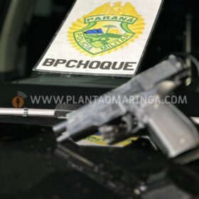 Homem é encaminhado para Delegacia de Maringá após ser flagrado com arma de fogo Foto 6 Fotos de Homem é encaminhado para Delegacia de Maringá após ser flagrado com arma de fogo