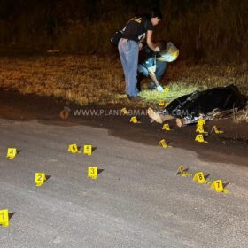 Homem é morto com 32 tiros após ser vítima de emboscada Foto 12 Fotos de Homem é morto com 32 tiros após ser vítima de emboscada