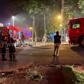 Incêndio mata duas crianças e deixa jovem em estado grave em Maringá Foto 5 Fotos de Incêndio mata duas crianças e deixa jovem em estado grave em Maringá