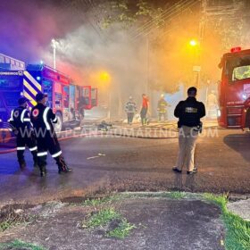 Incêndio mata duas crianças e deixa jovem em estado grave em Maringá Foto 10 Fotos de Incêndio mata duas crianças e deixa jovem em estado grave em Maringá