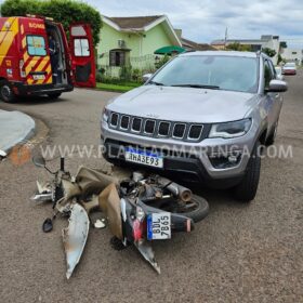 Motociclista sofre ferimentos grave após avançar preferencial e bater em carro em Maringá Foto 3 Fotos de Motociclista sofre ferimentos grave após avançar preferencial e bater em carro em Maringá