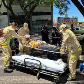 Sorveteiro é intubado após ser atropelado por moto em Maringá Foto 9 Fotos de Sorveteiro é intubado após ser atropelado por moto em Maringá