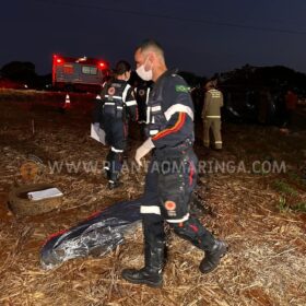 Um adolescente morreu e duas sofreram ferimentos graves após carro com queixa de furto capotar Foto 15 Fotos de Um adolescente morreu e duas sofreram ferimentos graves após carro com queixa de furto capotar