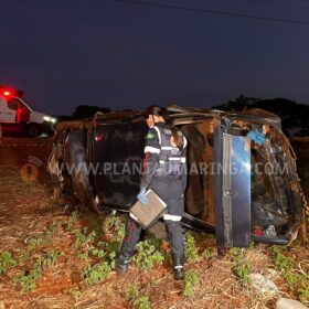 Um adolescente morreu e duas sofreram ferimentos graves após carro com queixa de furto capotar Foto 16 Fotos de Um adolescente morreu e duas sofreram ferimentos graves após carro com queixa de furto capotar