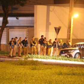 Foram identificados os cinco homens que morreram em confronto com a Polícia Militar de Maringá Foto 14 Fotos de Foram identificados os cinco homens que morreram em confronto com a Polícia Militar de Maringá