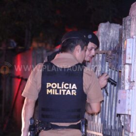 Criminosos invadem residência e atiram contra morador e pitbull em Sarandi Foto 11 Fotos de Criminosos invadem residência e atiram contra morador e pitbull em Sarandi