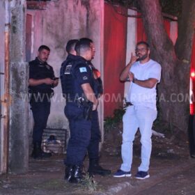 Criminosos invadem residência e atiram contra morador e pitbull em Sarandi Foto 9 Fotos de Criminosos invadem residência e atiram contra morador e pitbull em Sarandi