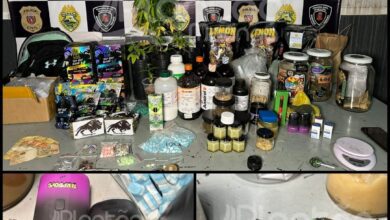 Fotos de Dupla é presa ao ser flagrada com haxixe e polícia localiza na casa de um deles vários tipos de drogas em Maringá