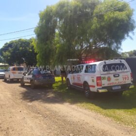 Identificado homem que morreu ao fazer o filho refém em Sarandi Foto 11 Fotos de Identificado homem que morreu ao fazer o filho refém em Sarandi