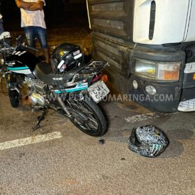 Jovem de 25 anos morre após colisão com carreta estacionada em Maringá Foto 6 Fotos de Jovem de 25 anos morre após colisão com carreta estacionada em Maringá