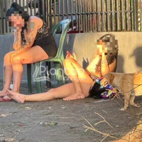 Mesmo armado jovem é executado enquanto fumava narguilé em Sarandi Foto 17 Fotos de Mesmo armado jovem é executado enquanto fumava narguilé em Sarandi