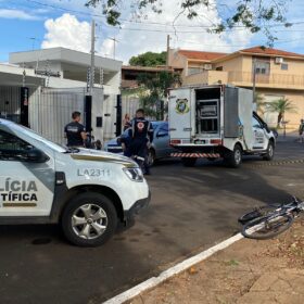 Jovem é executado com 7 tiros na cabeça em plena luz do dia Foto 12 Fotos de Jovem é executado com 7 tiros na cabeça em plena luz do dia