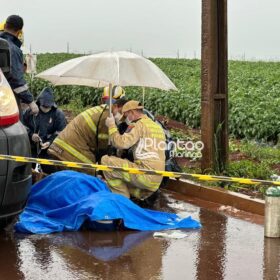 Jovem morre em acidente a caminho do cemitério em Sarandi Foto 18 Fotos de Jovem morre em acidente a caminho do cemitério em Sarandi